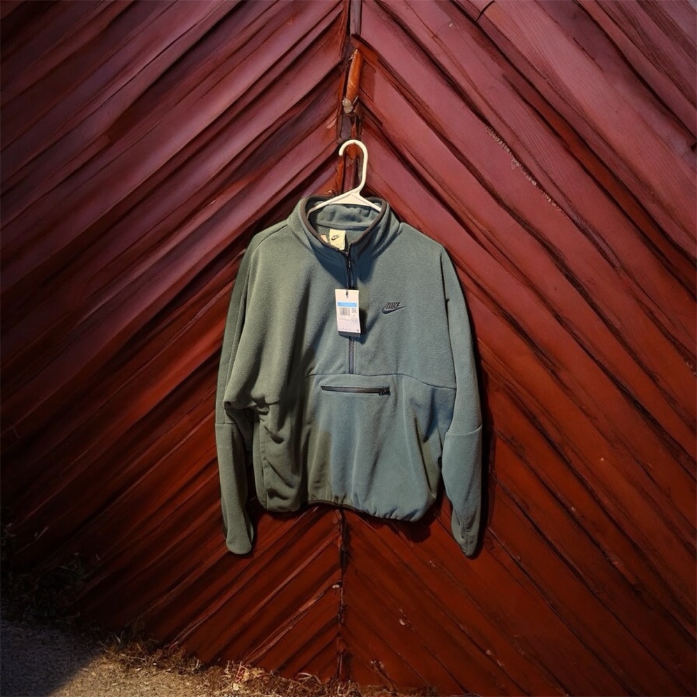 Nike Men's Club Fleece+ 1/2-Zip Fleece Top in green, size medium